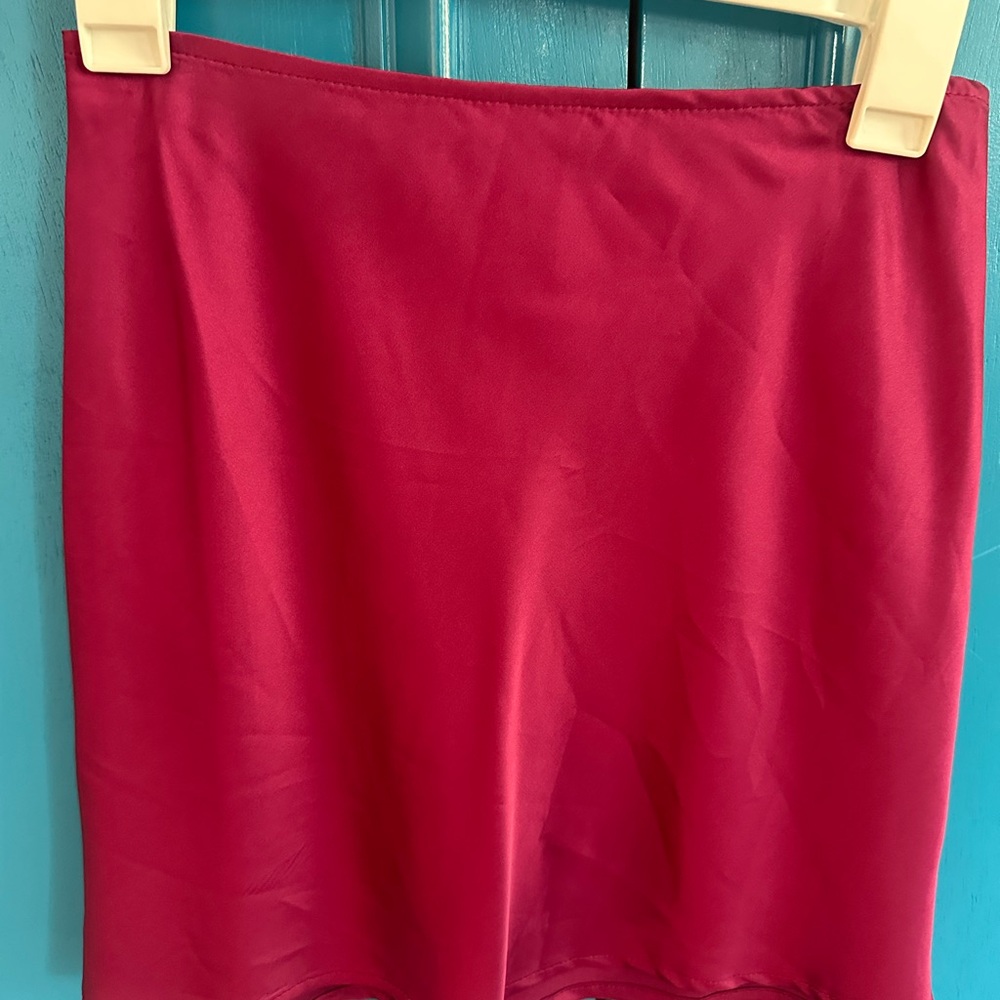 Satin Raspberry Pink Set - Picture 5 of 6